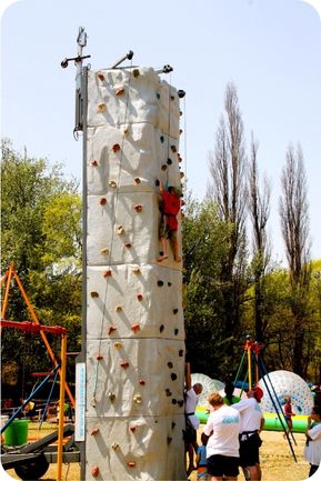 mobile climbing wall
